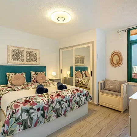 Paz Ocean View Luxury, Air Condition, Wifi, Heated Pool Apartment