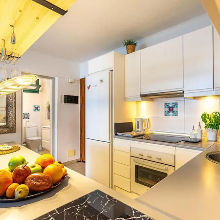 Paz Ocean View Luxury, Air Condition, Wifi, Heated Pool Apartment San Miguel de Abona