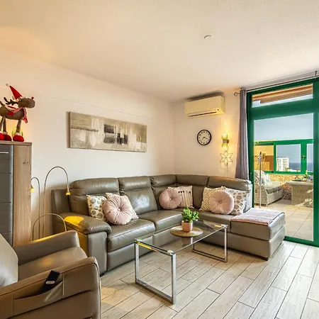 Paz Ocean View Luxury, Air Condition, Wifi, Heated Pool Apartment San Miguel de Abona